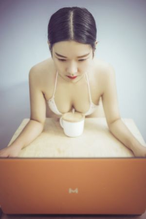 h动漫男男啪啪无删减