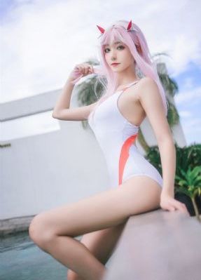 固定手脚的痒女生的脚心